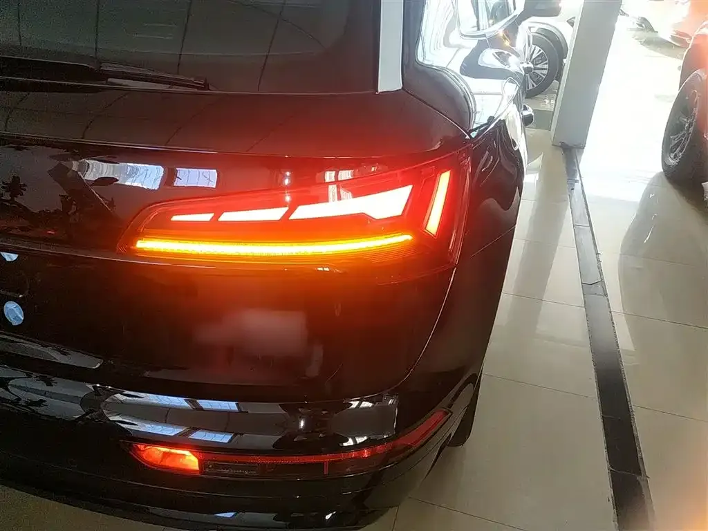 Audi Q5L 2025 из CN, фото 2