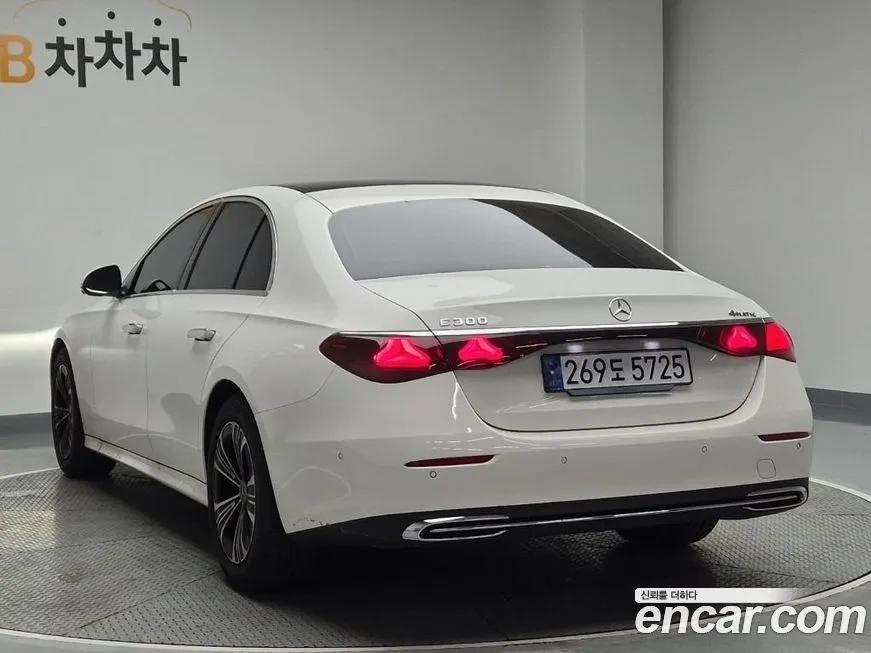 Mercedes-Benz E-Class 2024 из KR, фото 2