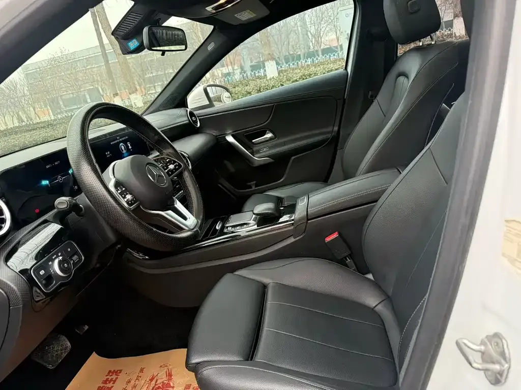 Mercedes-Benz A-Class 2021 из CN, фото 2