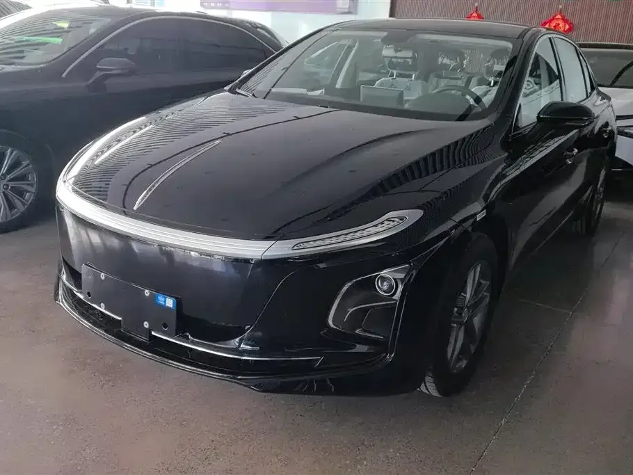 Hongqi E-QM5 2025 из CN, фото 1