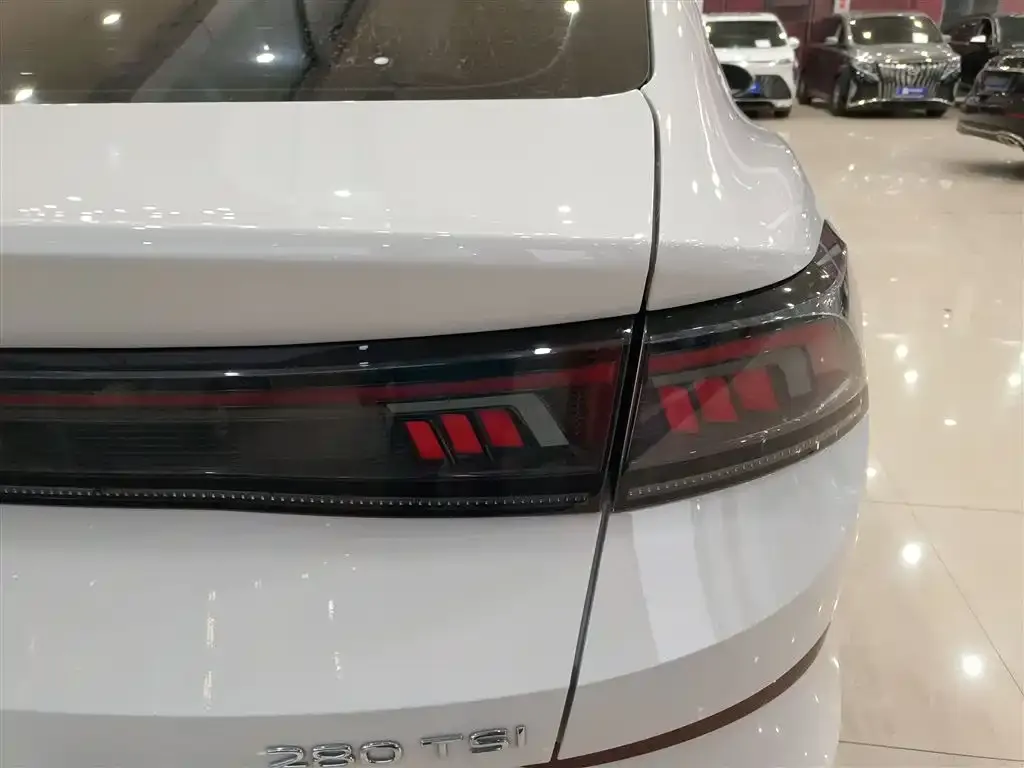 Volkswagen Lamando 2023 из CN, фото 8