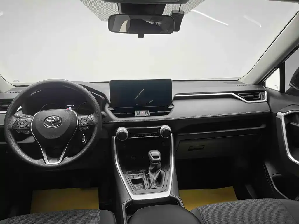 Toyota RAV4 2023 из CN, фото 7
