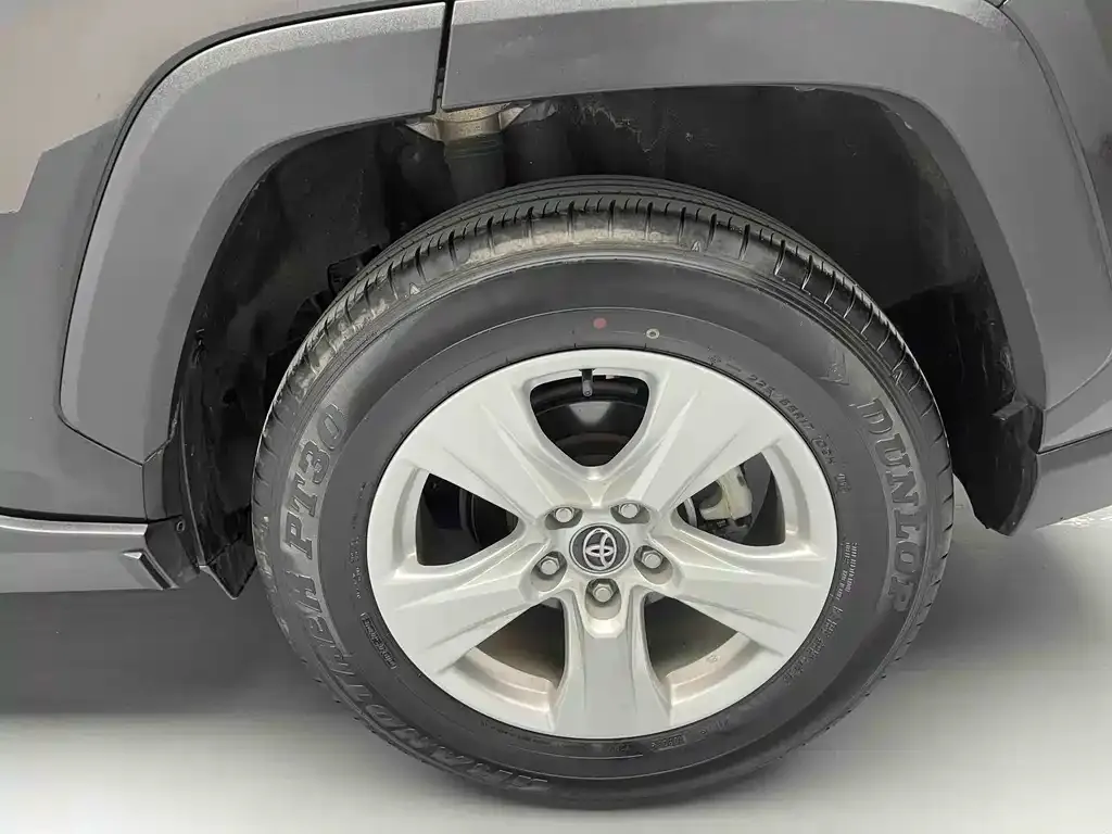 Toyota RAV4 2023 из CN, фото 8
