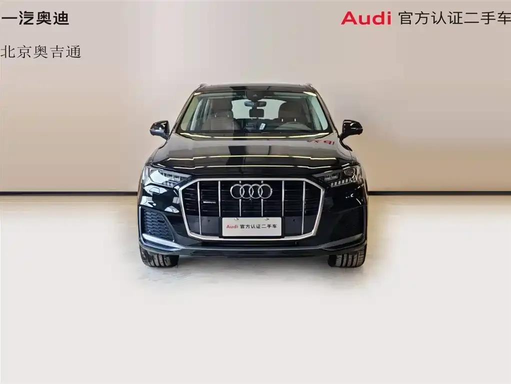 Audi Q7 2024 из CN, фото 8