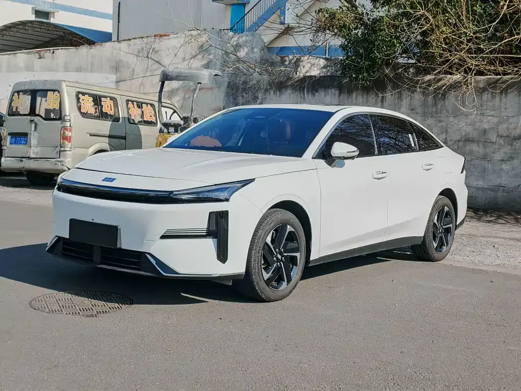 Geely Galaxy L6 2025 из CN, фото 1