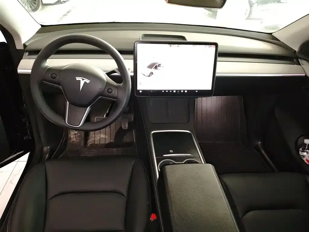 Tesla Model Y 2024 из CN, фото 2