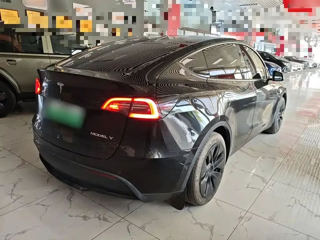 Tesla Model Y 2024 из CN, фото 8