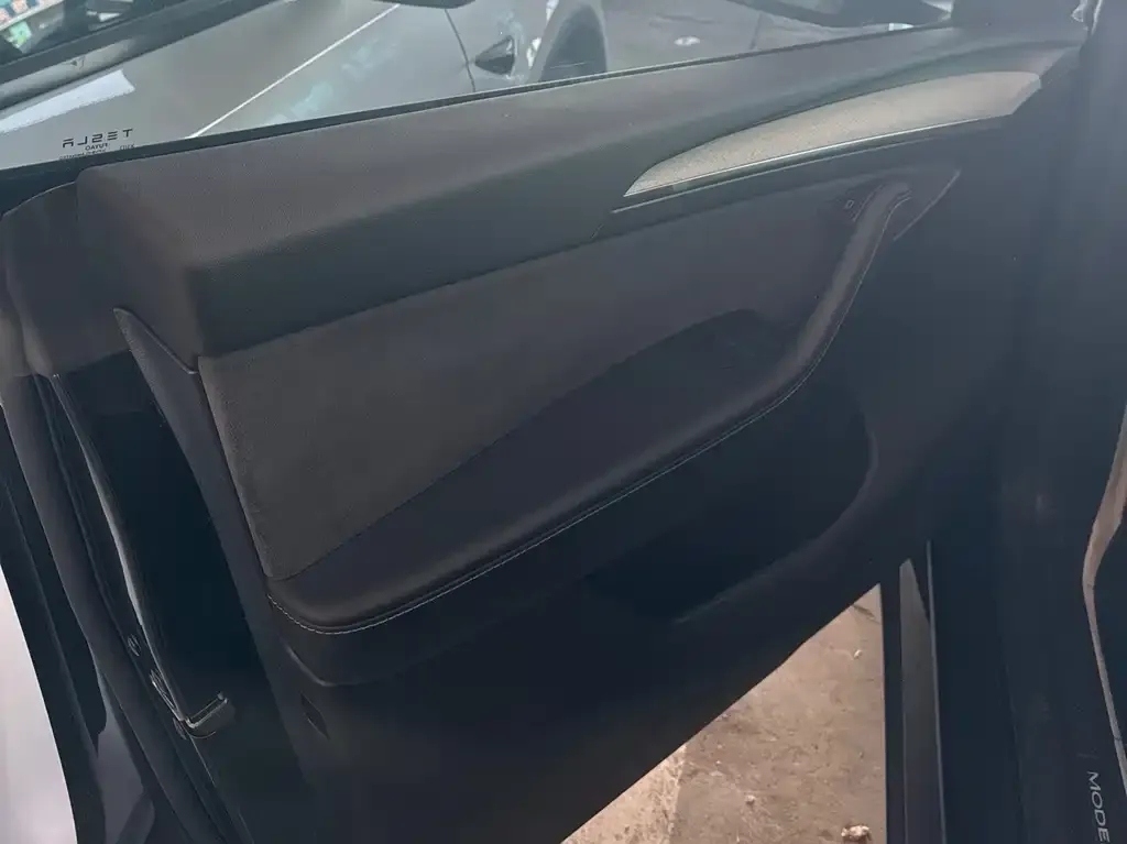 Tesla Model Y 2024 из CN, фото 8
