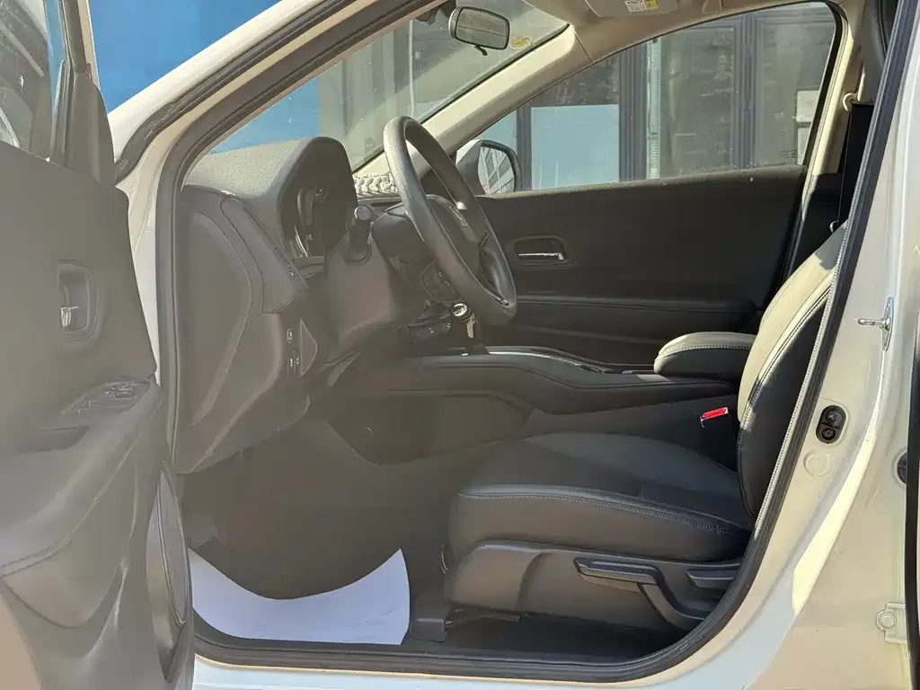 Honda Vezel 2022 из CN, фото 9