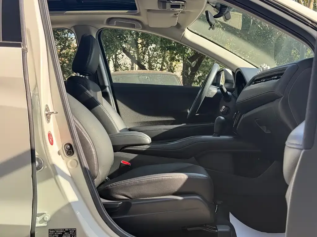 Honda Vezel 2022 из CN, фото 3
