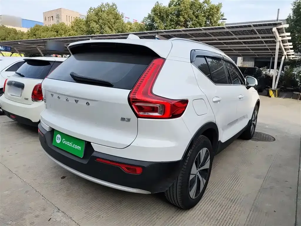Volvo XC40 2024 из CN, фото 2
