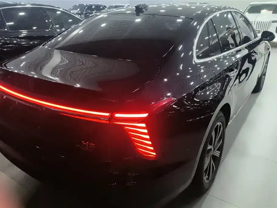 Hongqi H5 PHEV 2025 из CN, фото 7