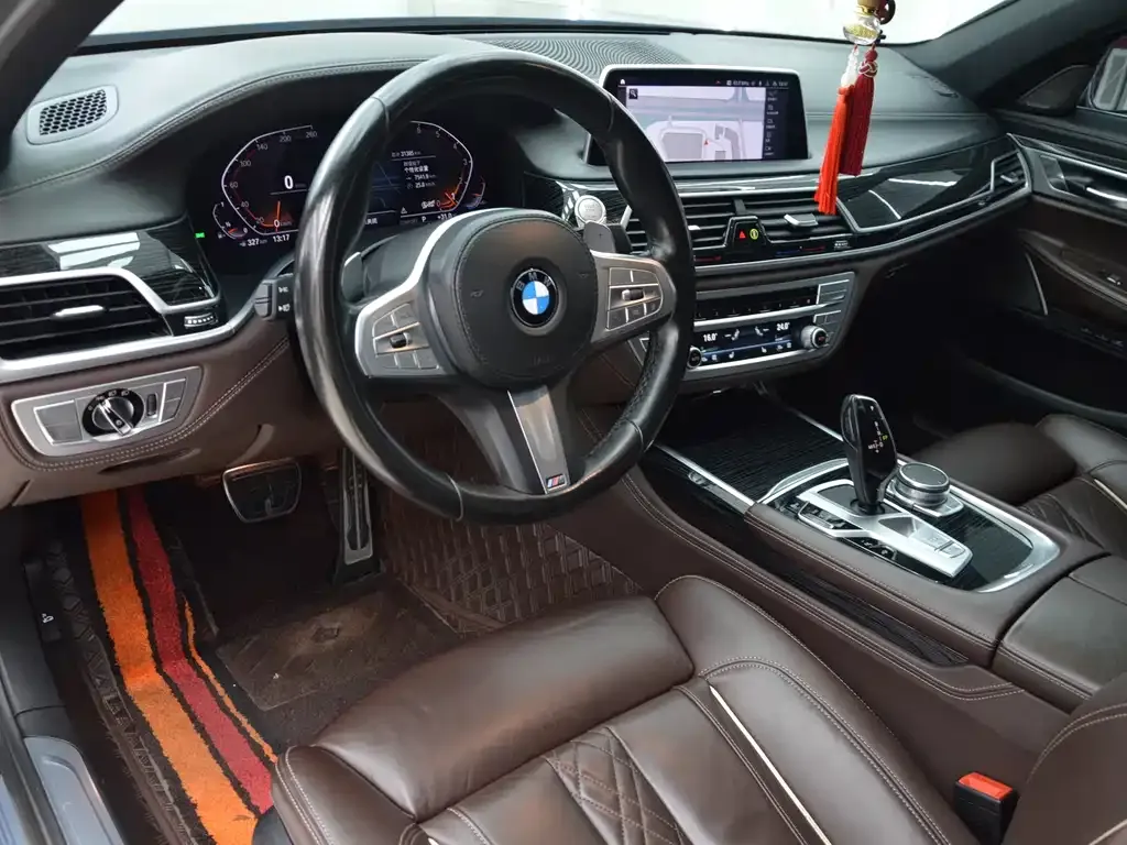 BMW 7 Series 2022 из CN, фото 3