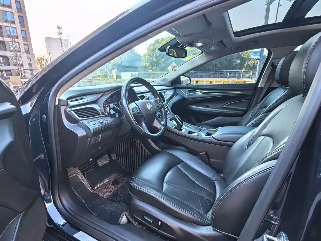 Buick LaCrosse 2021 из CN, фото 2