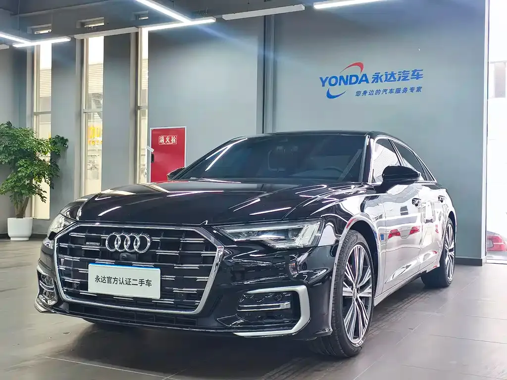 Audi A6L 2023 из CN, фото 1