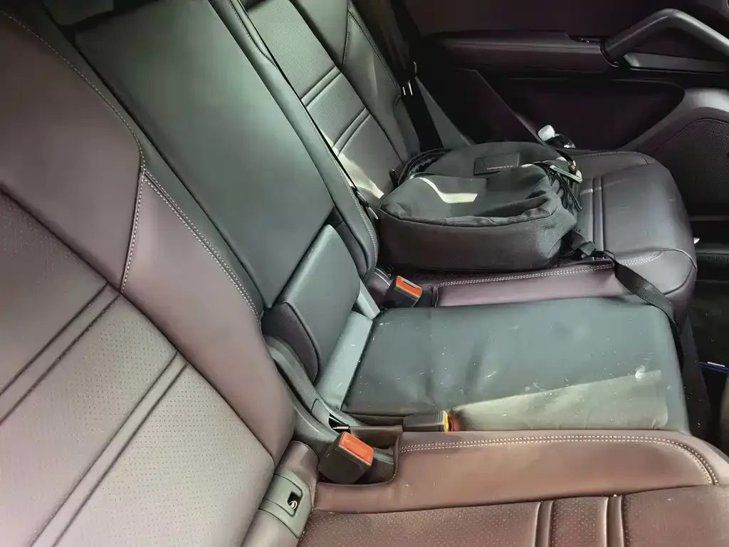 Porsche Cayenne 2024 из CN, фото 3