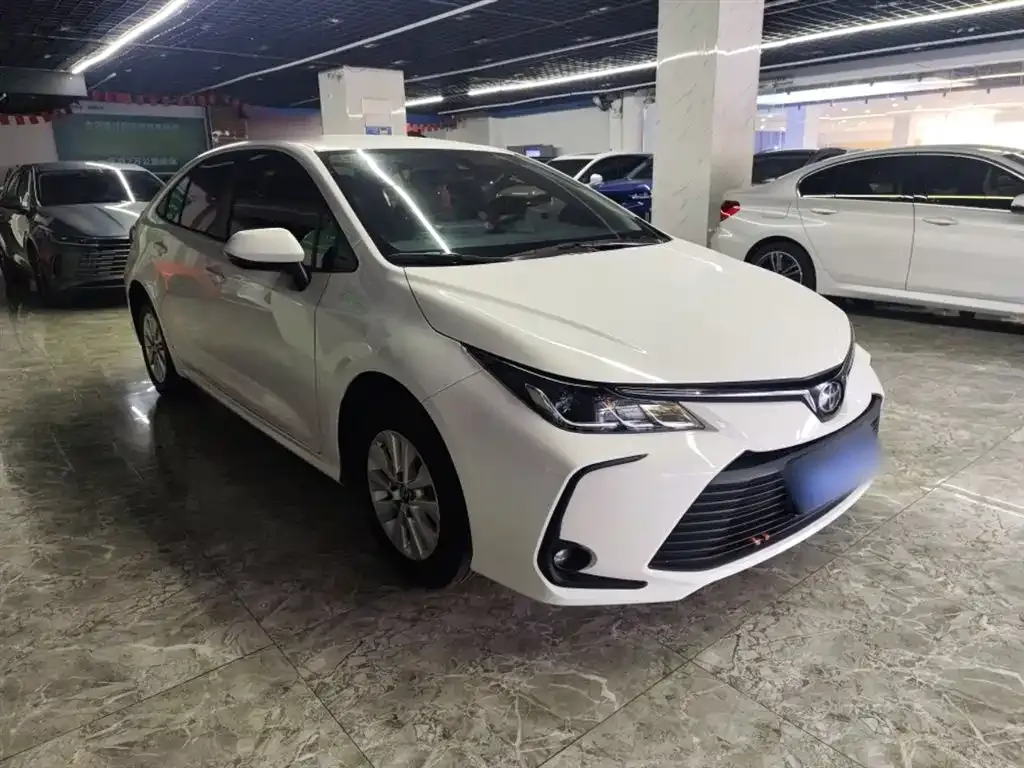 Toyota Corolla 2023 из CN, фото 4