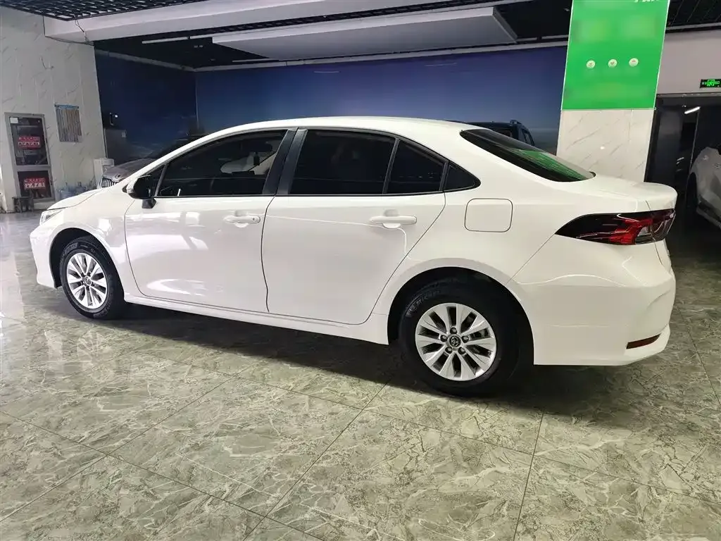 Toyota Corolla 2023 из CN, фото 5