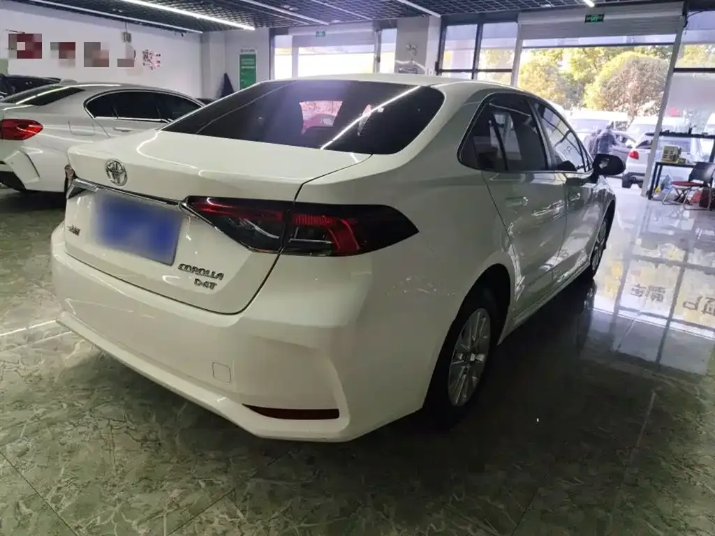 Toyota Corolla 2023 из CN, фото 7