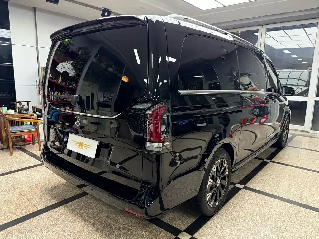 Mercedes-Benz V-Class 2025 из CN, фото 6