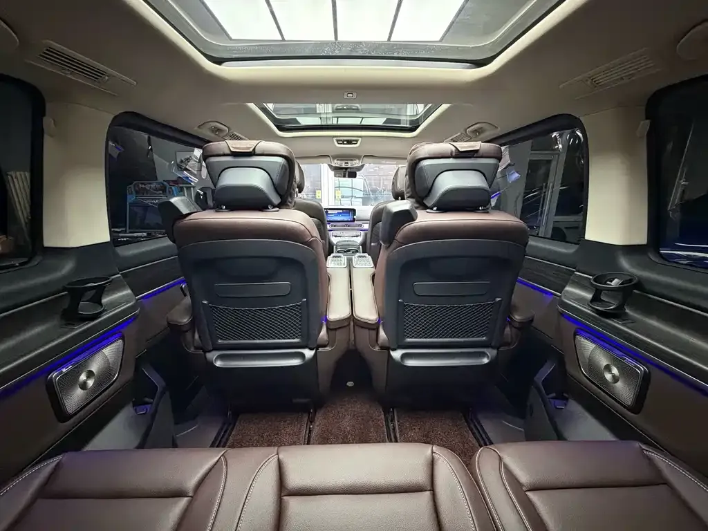 Mercedes-Benz V-Class 2025 из CN, фото 3