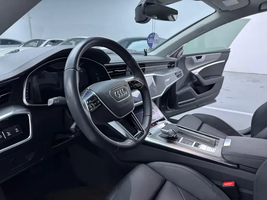 Audi A7 — фото 10