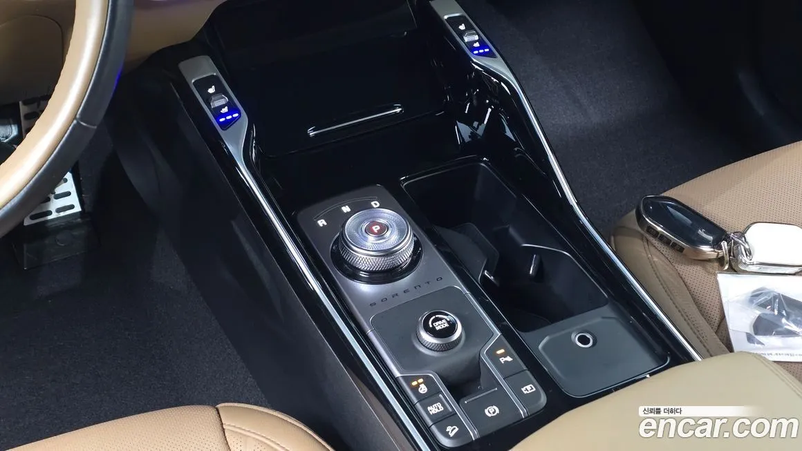 Kia Sorento — фото 10