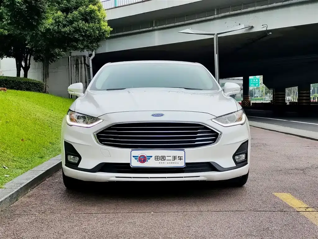 Ford Mondeo 2022 из CN, фото 2