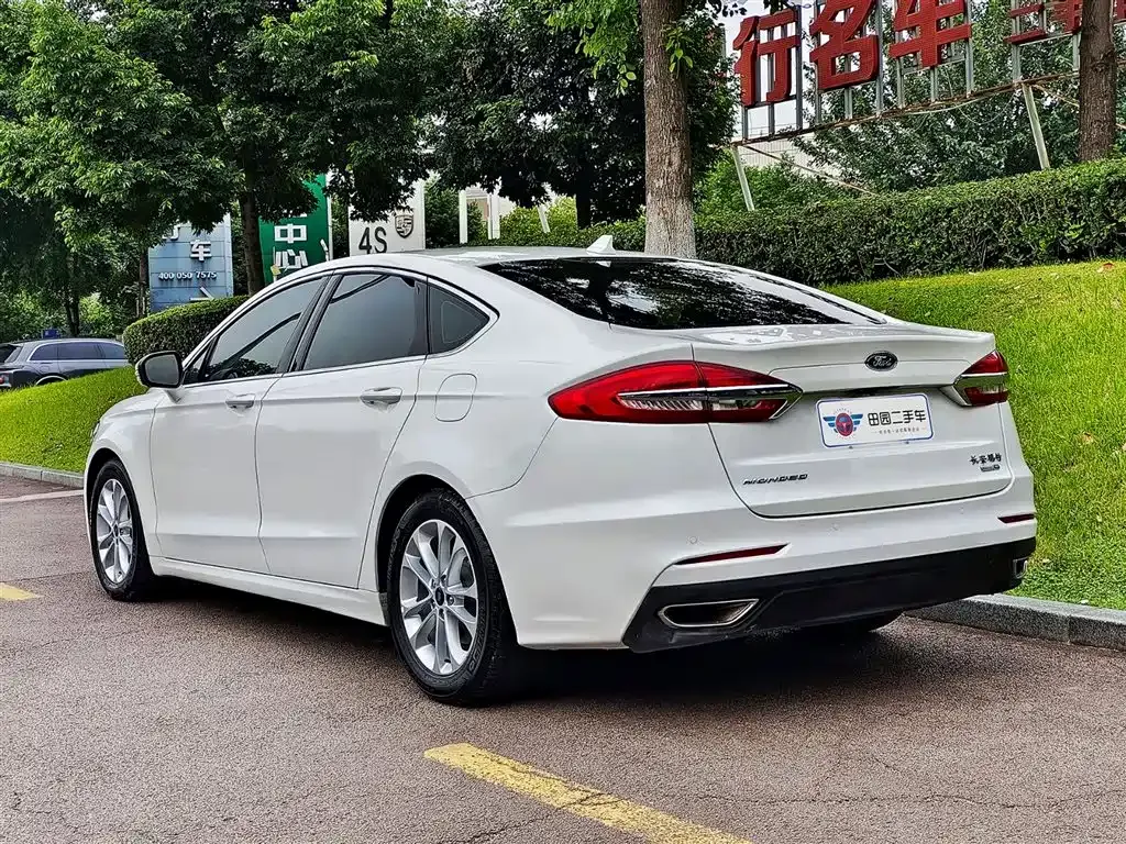 Ford Mondeo 2022 из CN, фото 3