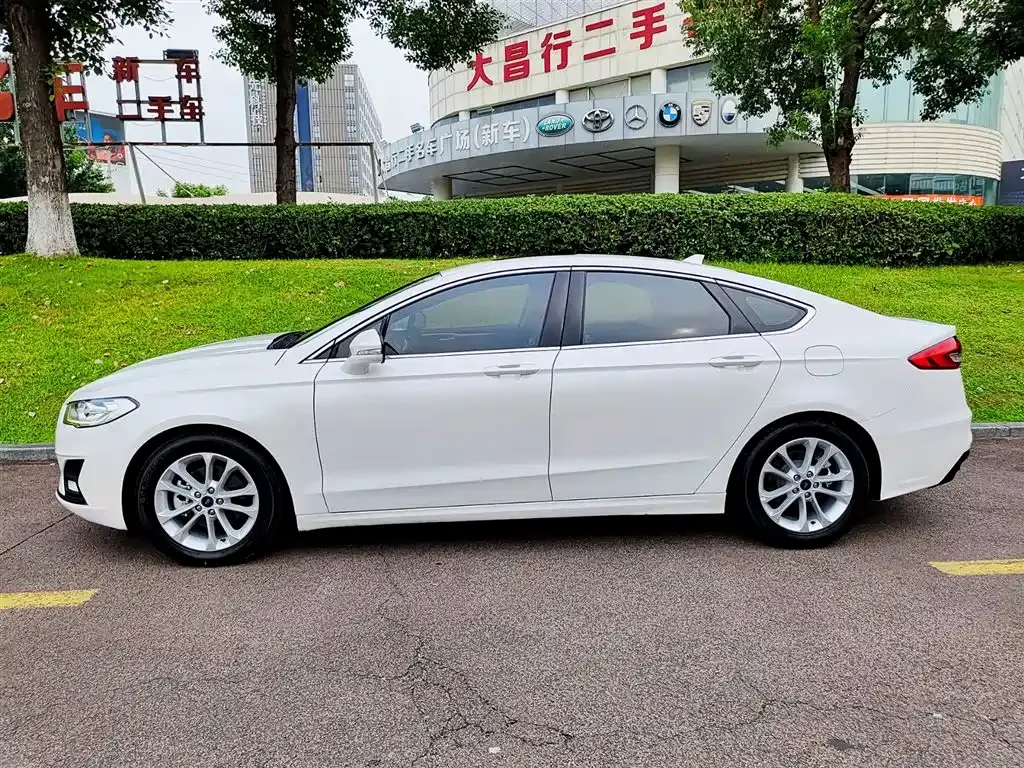 Ford Mondeo 2022 из CN, фото 5