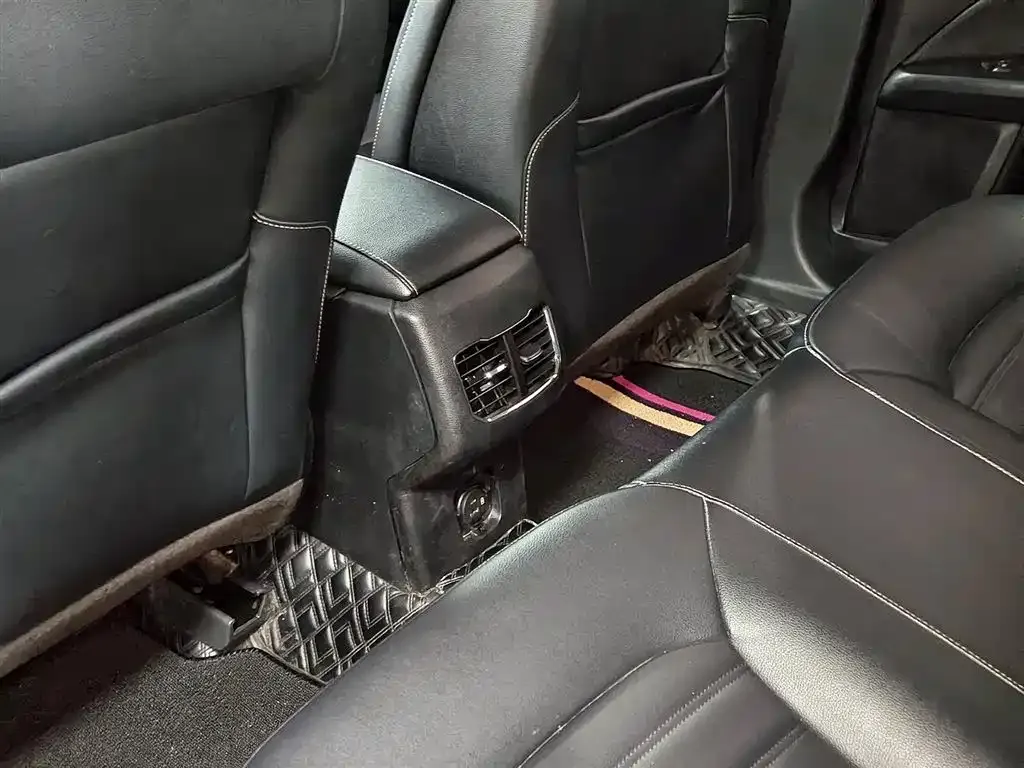 Ford Mondeo 2022 из CN, фото 8