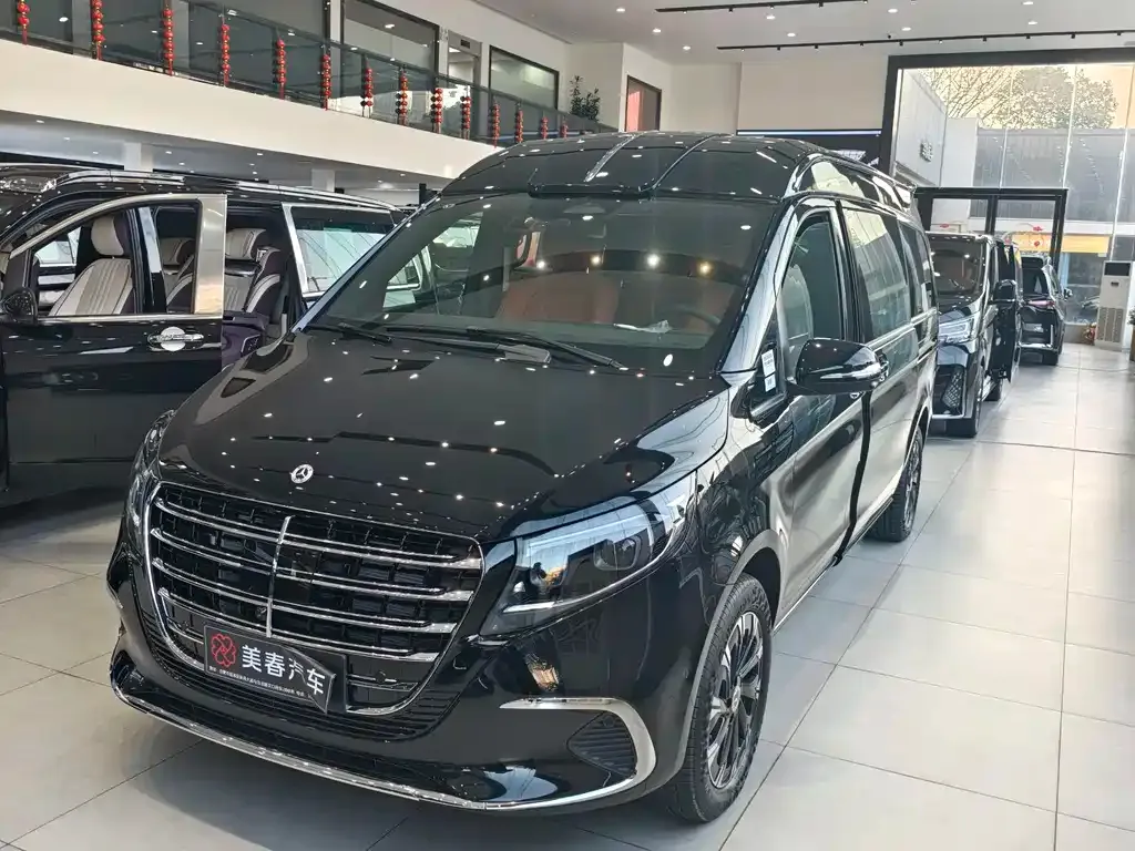 Mercedes-Benz V-Class 2025 из CN, фото 1