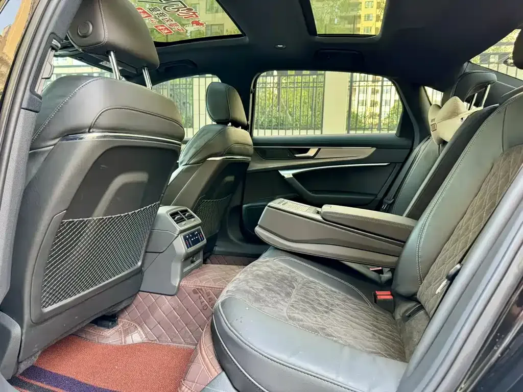 Audi A6L 2022 из CN, фото 3
