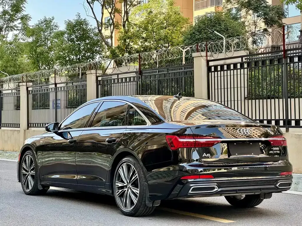 Audi A6L 2022 из CN, фото 9