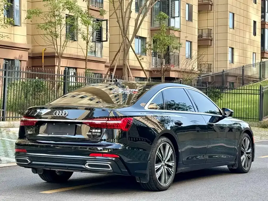 Audi A6L 2022 из CN, фото 8