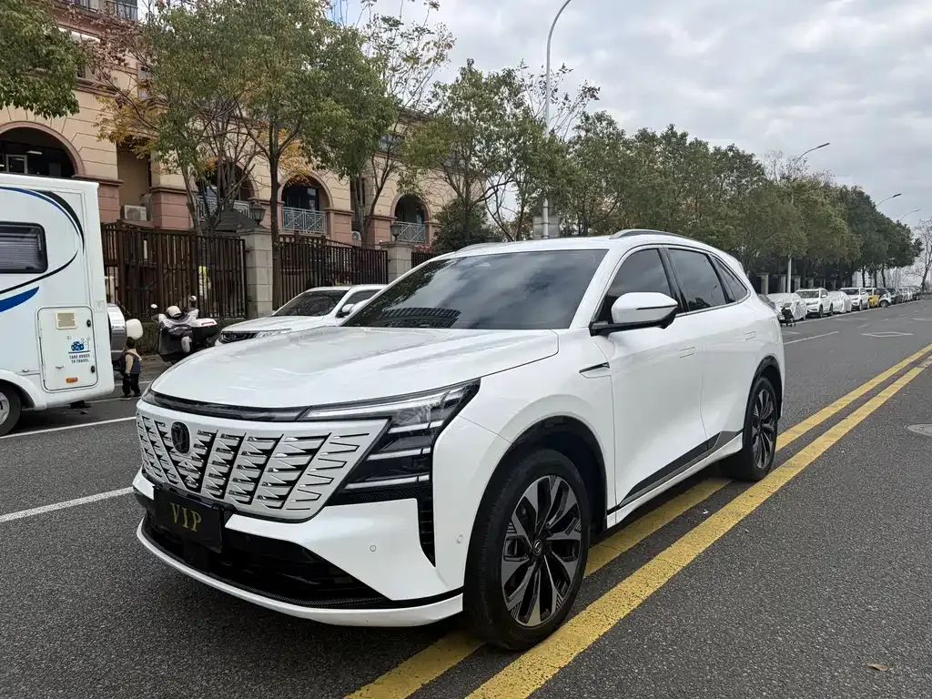 Changan CS75PLUS 2025 из CN, фото 1