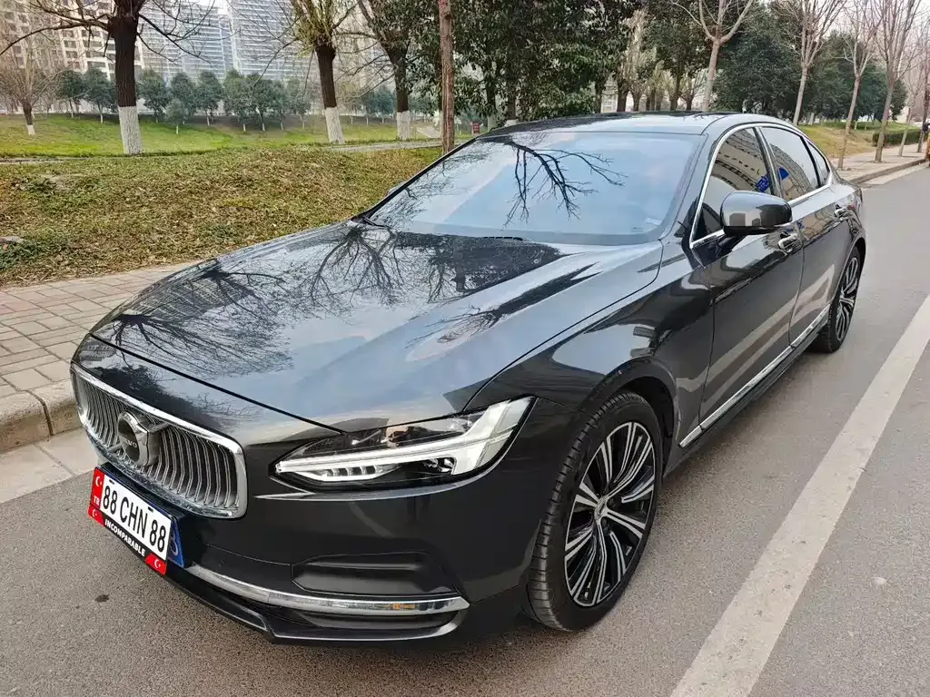 Volvo S90 2022 из CN, фото 1