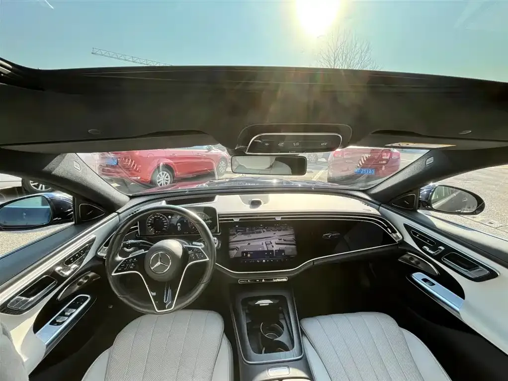 Mercedes-Benz E-Class 2024 из CN, фото 2