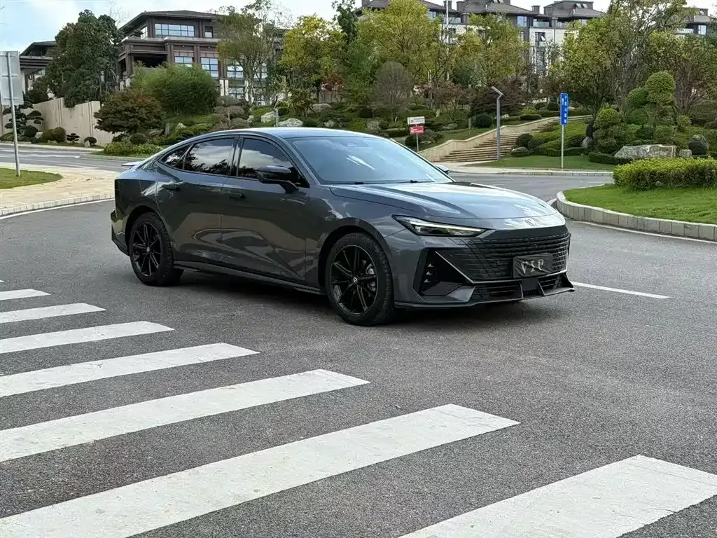 Changan UNI-V 2024 из CN, фото 4