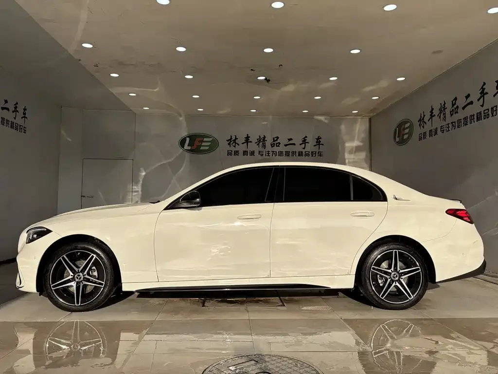 Mercedes-Benz C-Class 2025 из CN, фото 2