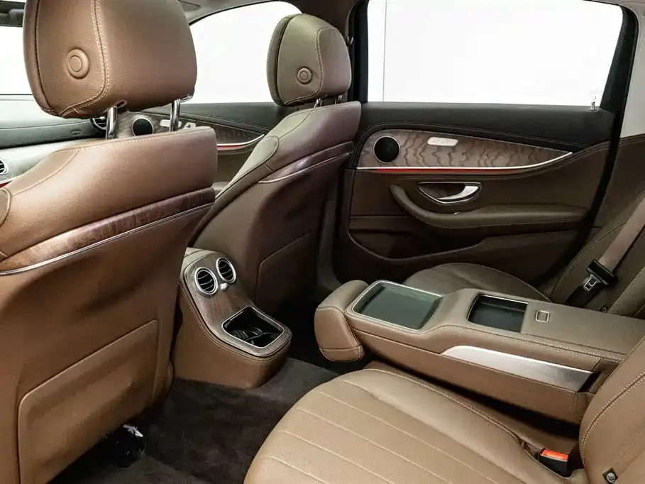 Mercedes-Benz E-Class 2023 из CN, фото 9