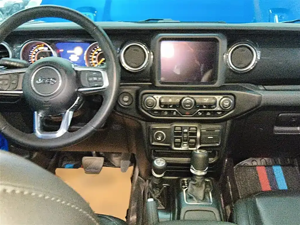 Jeep Wrangler 2024 из CN, фото 4