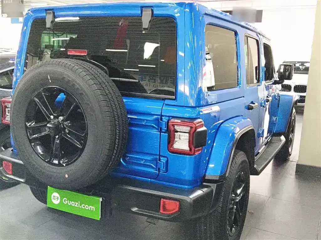Jeep Wrangler 2024 из CN, фото 10
