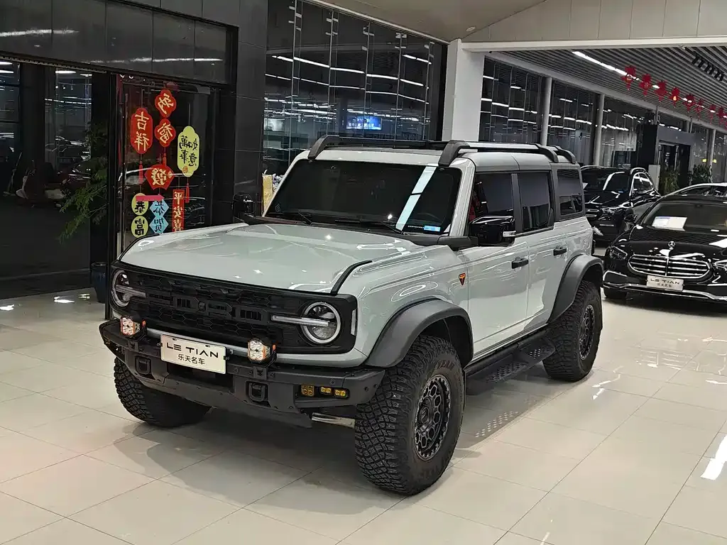 Ford Bronco 2025 из CN, фото 1