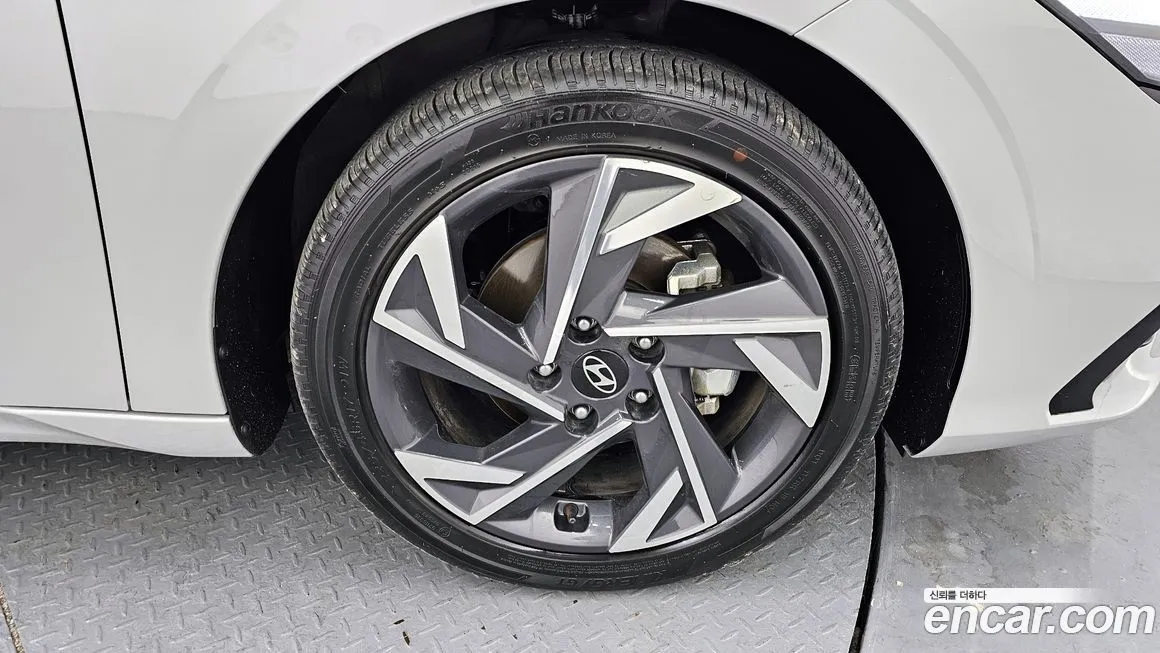 Hyundai AVANTE — фото 6