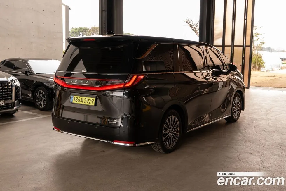 Lexus LM 2025 из KR, фото 6
