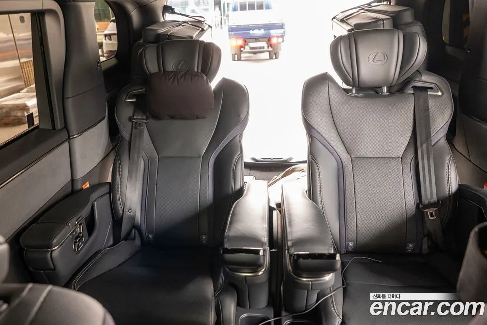 Lexus LM 2025 из KR, фото 3