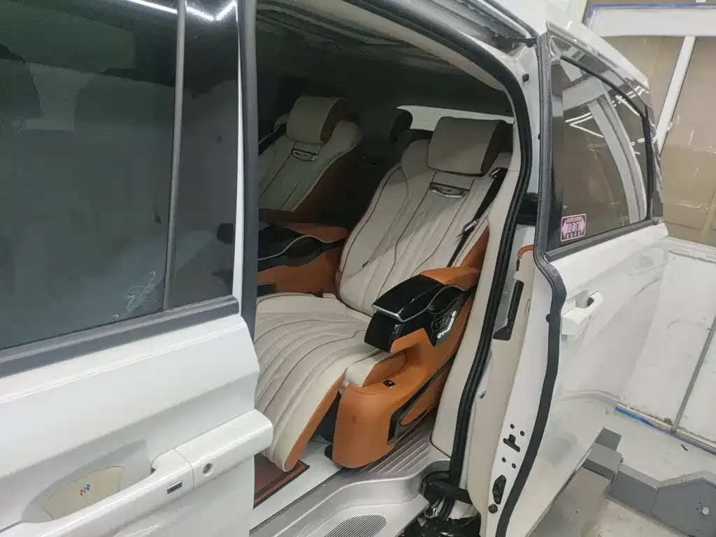 Buick GL8 2024 из CN, фото 8