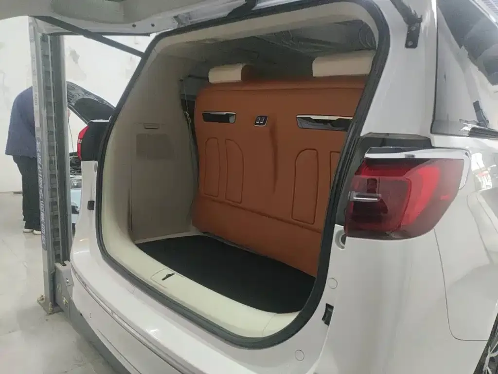 Buick GL8 2024 из CN, фото 2