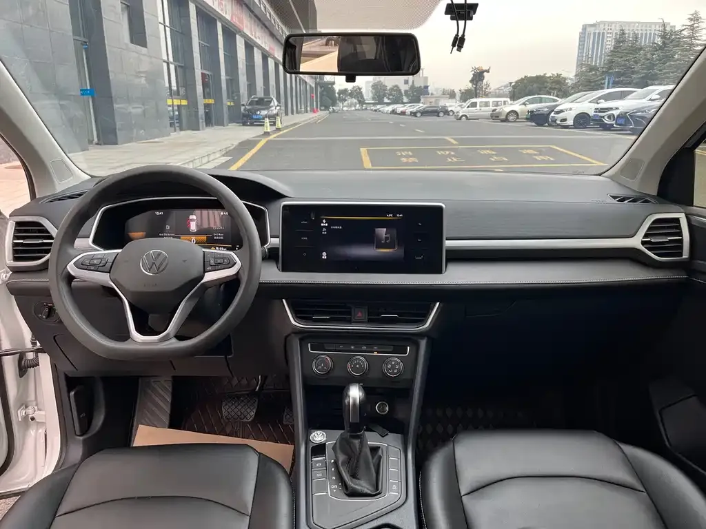 Volkswagen Tharu 2024 из CN, фото 8